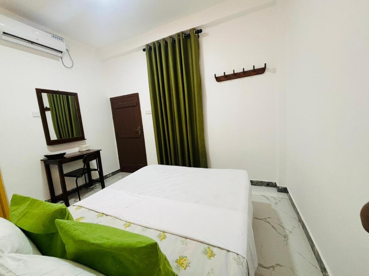 Jaya Villa - Near Airport Negombo Exterior foto